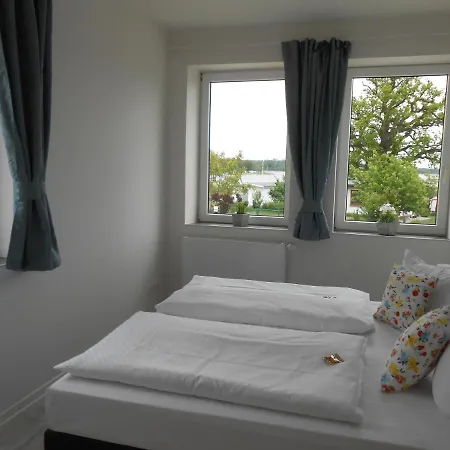 Blechernkrug Apartamento Krakow am See